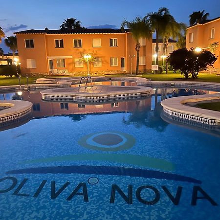 Apartment Sevilla III Golf ,Big Pool And Seaside Oliva Bagian luar foto