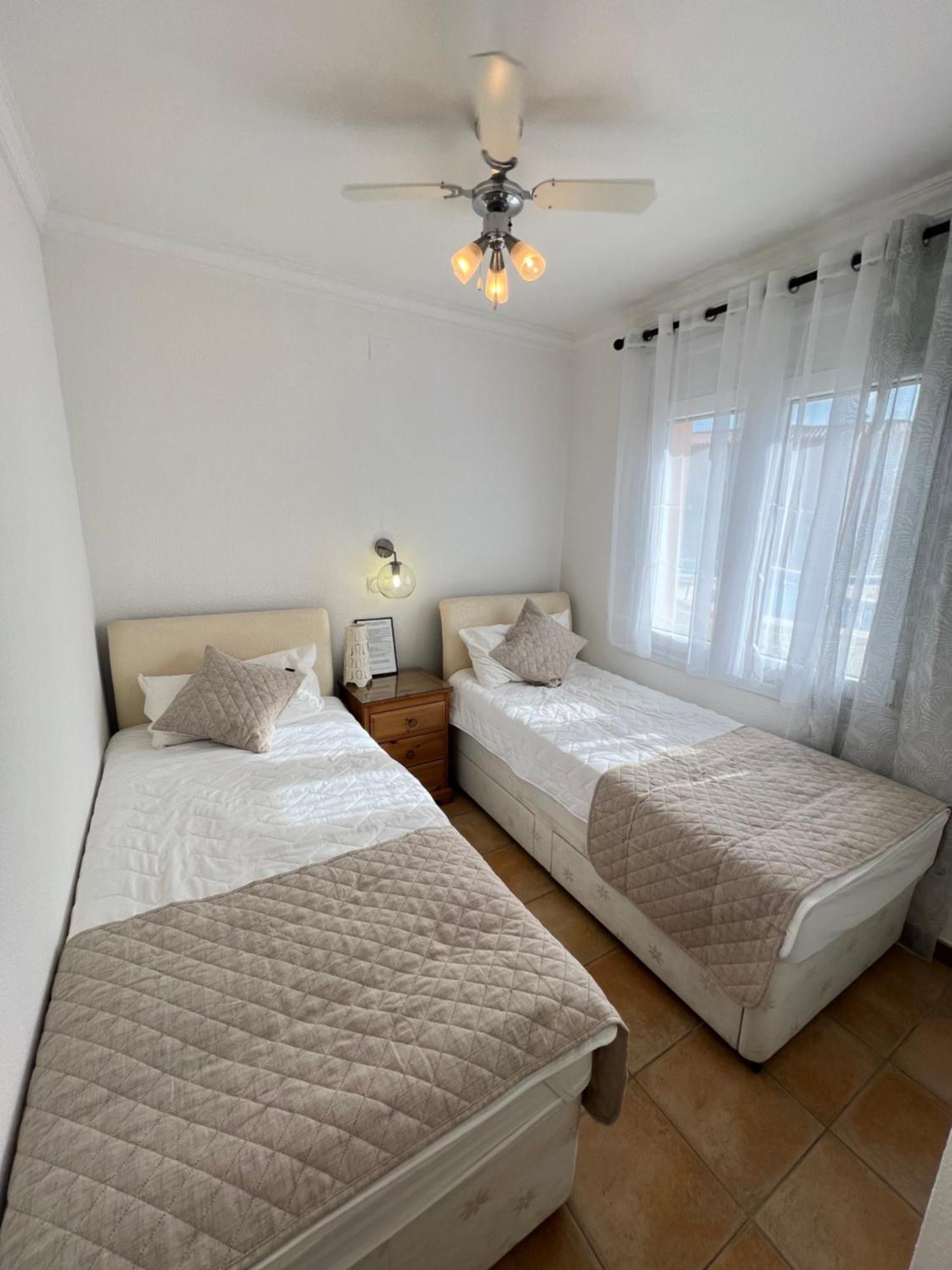Apartment Sevilla III Golf ,Big Pool And Seaside Oliva Bagian luar foto